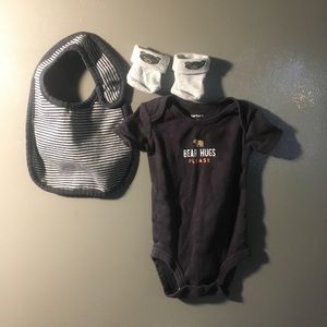 Newborn Outfit w/ Bib